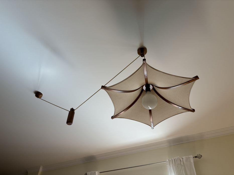 Candeeiro duplo em bom estado