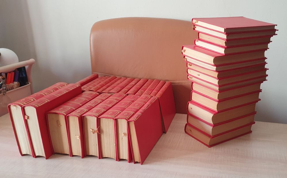 35 Livros Clássicos – Charles Dickens, Jaime Cortesão -Encadernação de Pele e Dourados