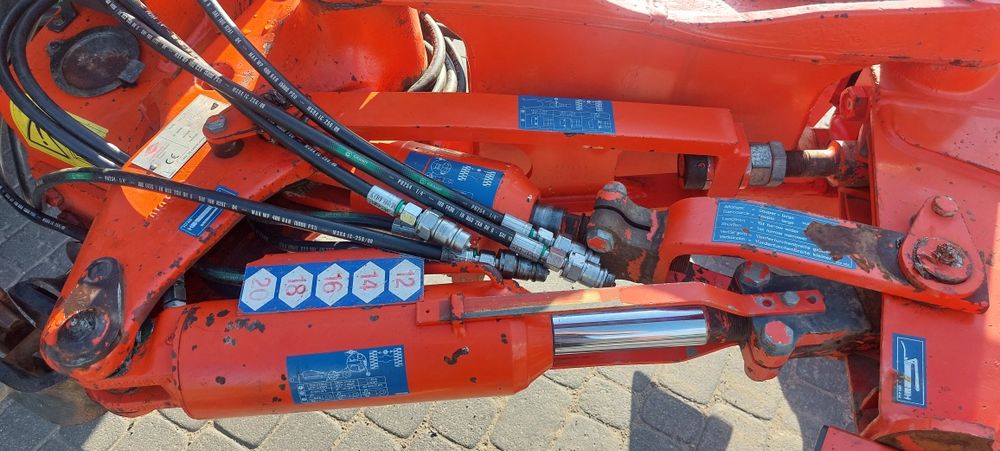 Pług obrotowy kuhn vario vari master 122 2011 rok 4+1