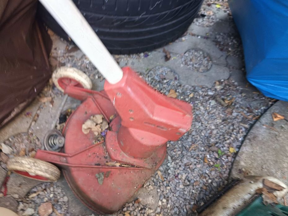 Lekka  Podkaszarka elektr