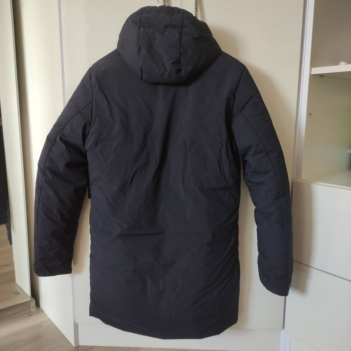 Зимовий пуховик Moncler розмір М.