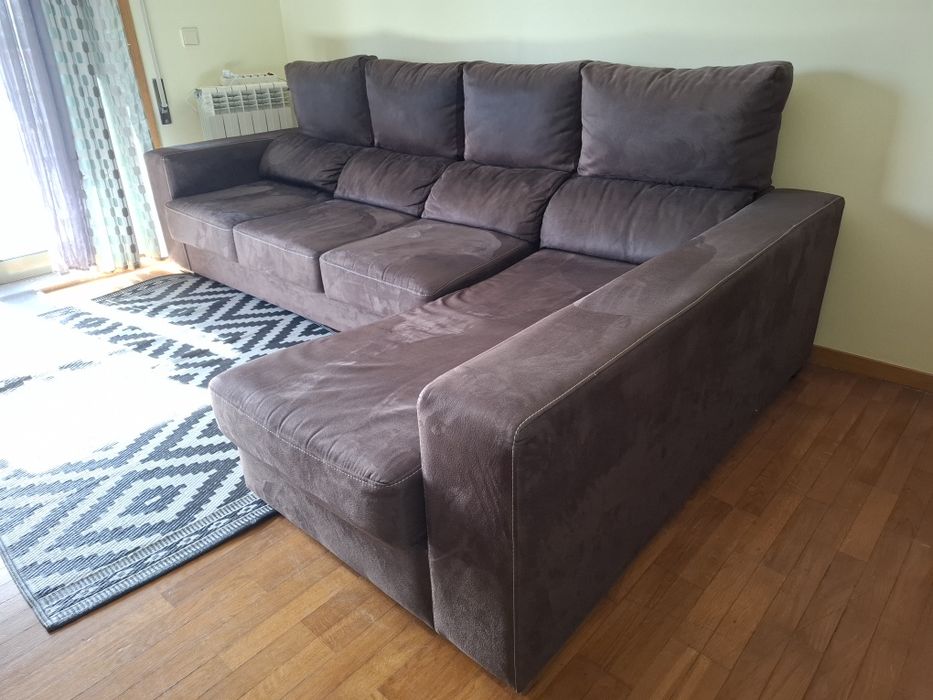 Sofá chaise Lounge em estado novo