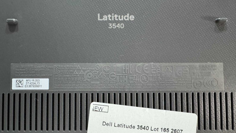Ноутбук Dell Latitude 3540 i7-1355U / 16GB / SSD 256GB / FHD IPS