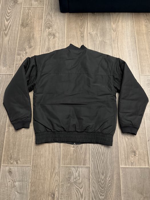 Чорний бомбер puma у розмірі L
