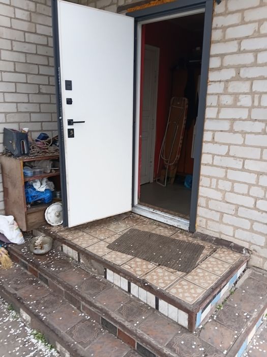 Продам 1/2 двух этажного дома АРЕНДЫ НЕТ