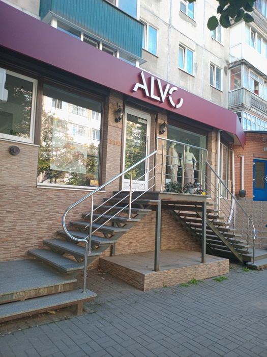 Продам приміщення  на Вокзальній навпроти Трашу!