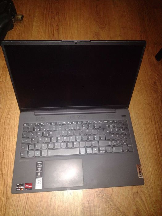 Lenovo Ideapad 5 15ARE05, avaria motherboard