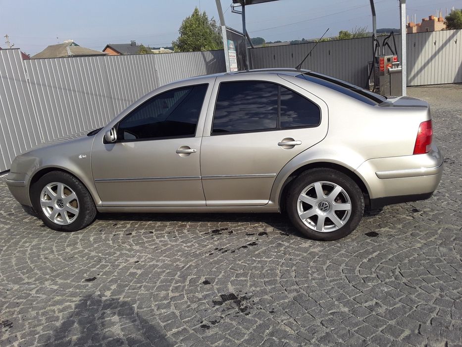продам vw bora2004 рік