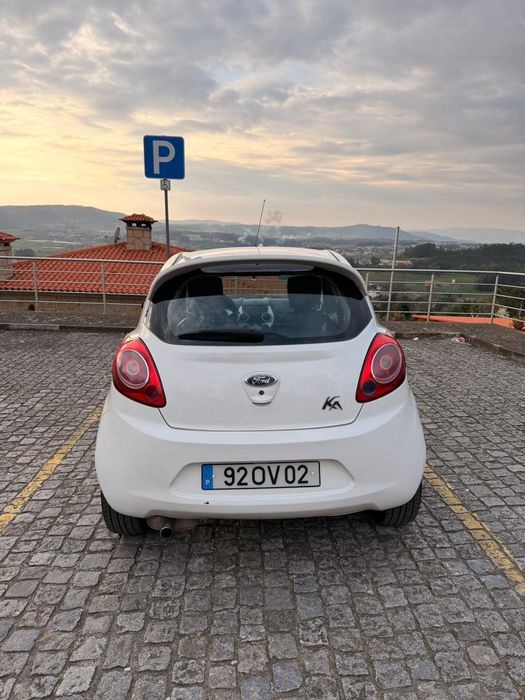 Carro  -  Ford KA