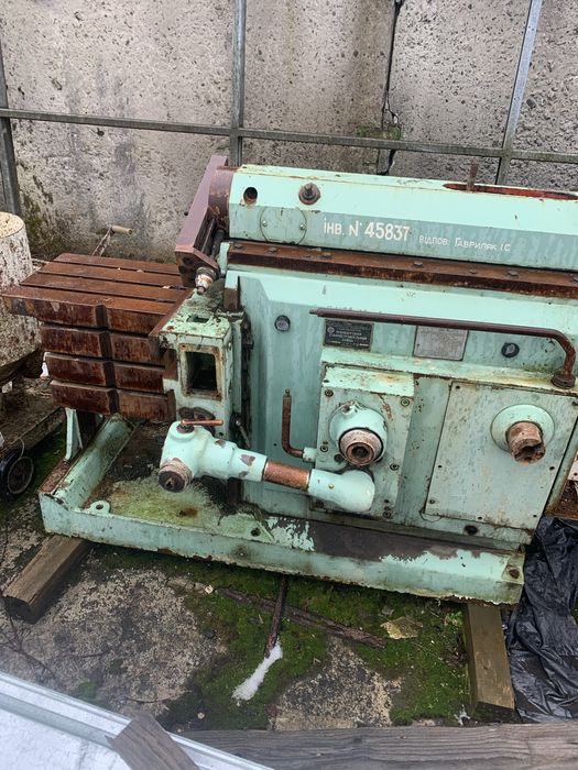 Поперечно-стругальний металорізальний верстат