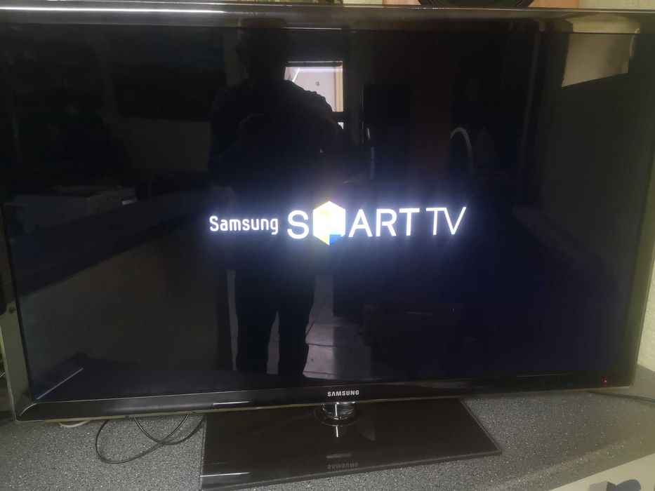 TV SAMSUNG 46-cali,HDMI,SMART, USB,nowy pilot.