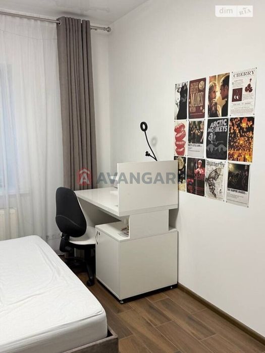 Продам чудовий будинок на Кореї