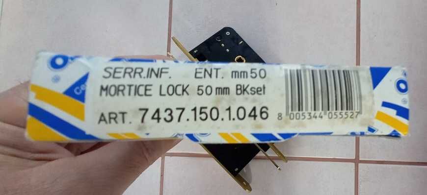 Замок між кімнатний Viro 7437 Italy версія ключ не передбачений