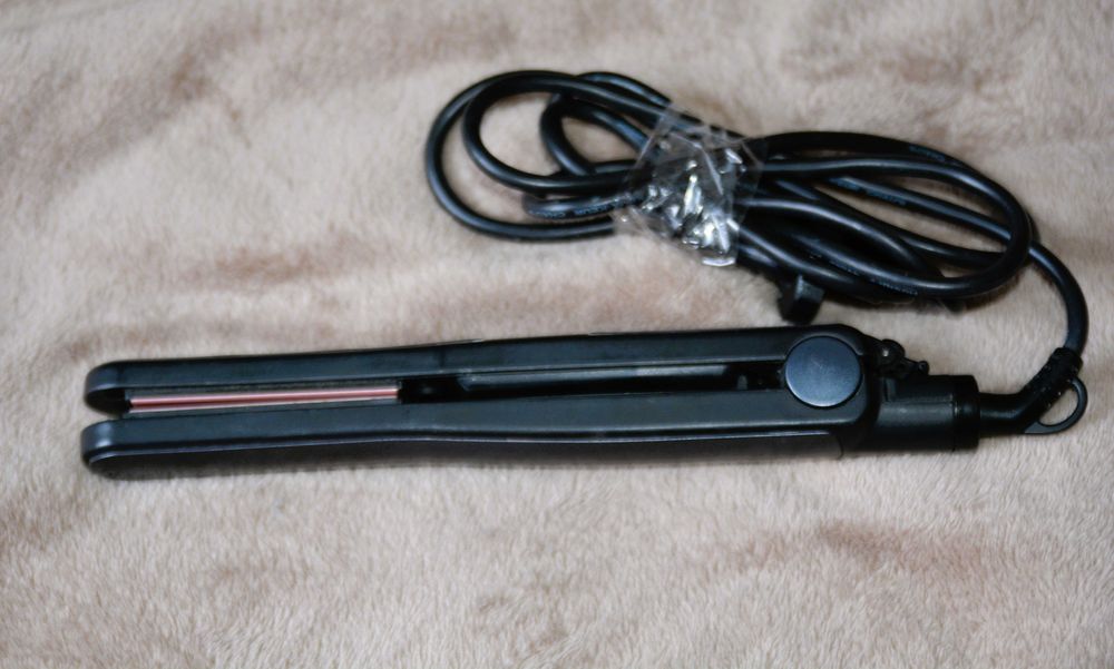 Випрямлювач для волосся. PHILIPS SalonStraight Pro