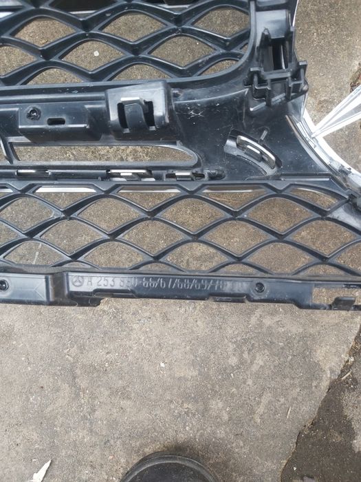 Мерседес решітка