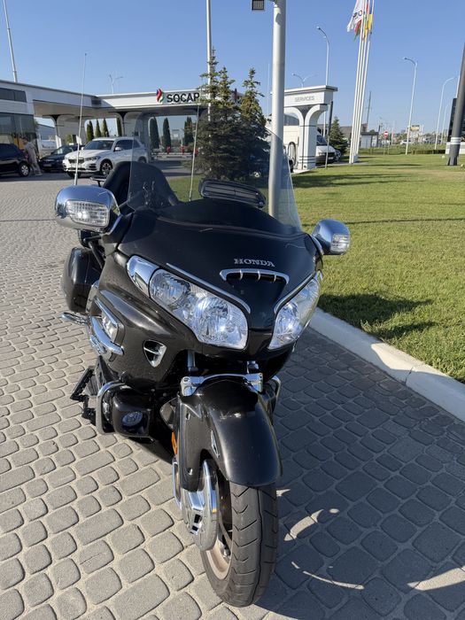 Gold Wing  GL1800  Tour Мотоцикл туристичний Голд Вінг 2010 р