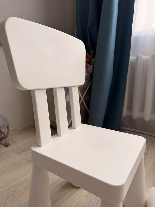 Дитячий стіл та стілець IKEA MAMMUT білий комплект