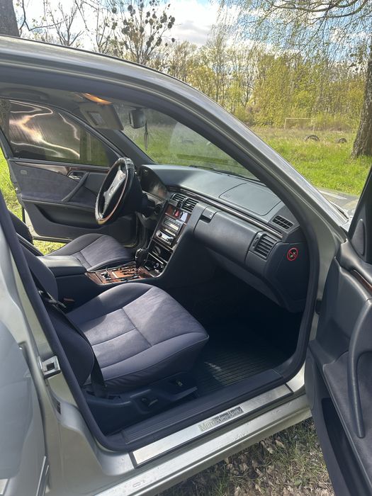 Продам Mercedes-Benz W210 2.7 CDI