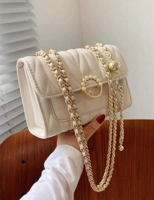 Mala/Bolsa de corrente e pérolas