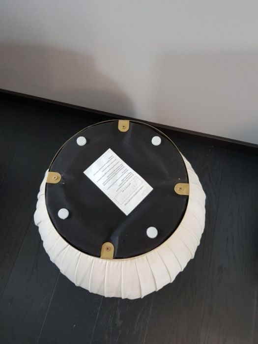 nowa puf pufa kremowa