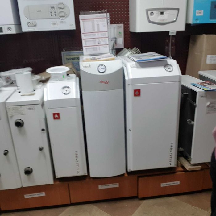 Газові Котли димоходні та парапетні, напольного типу.