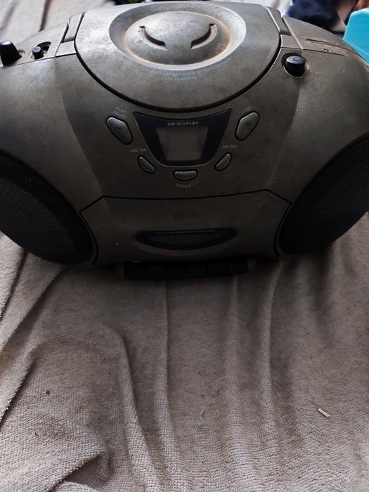 Radiomagnetofon lg