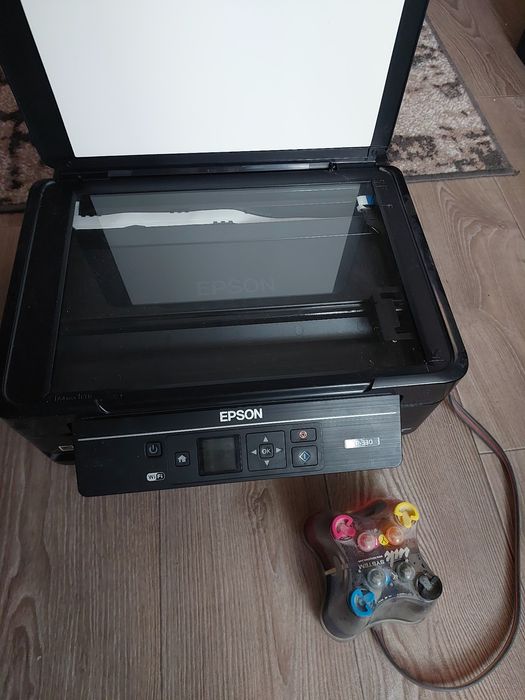 МФУ Epson XP-330 принтер, ксерокс, сканер Wi-fi