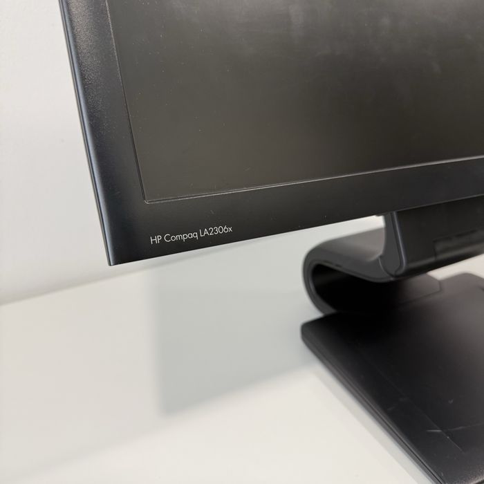 Monitor HP Compaq la2306x488324823599687682