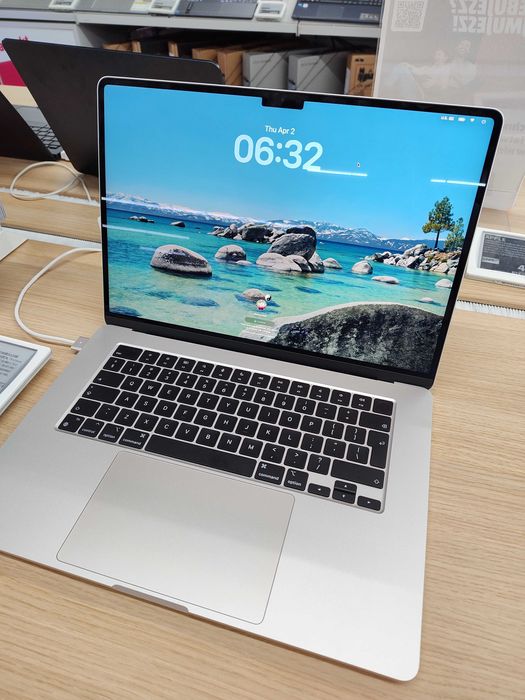 Laptop APPLE MacBook Air 15 M2/8GB/256GB SSD/INT/macOS Księżycowa poświata MQKU3ZE/A Media Markt Olsztyn
