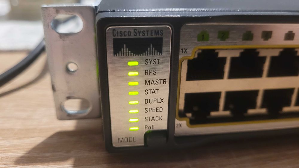 Switch Cisco Catalyst 3750G PoE-48 przełącznik