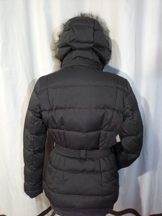 Пуховик женский с капюшоном