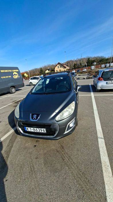 Peugeot 308 Peugeot 308 1.4 2012 143 000km 98km pierwszy właściciel