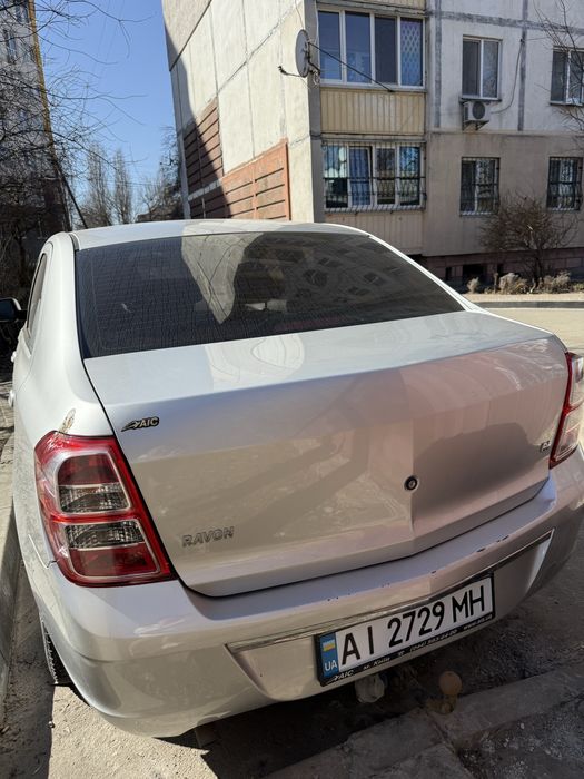 Продам Ravon R4 газ- бензин