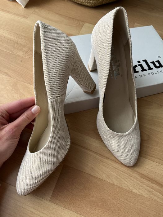 Śliczne (ślubne lub nie) obcasy!