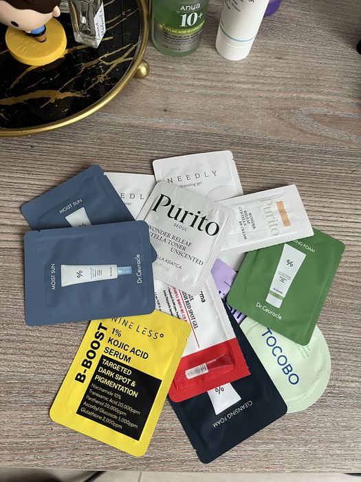 Косметика доглядова та декоративна косметика