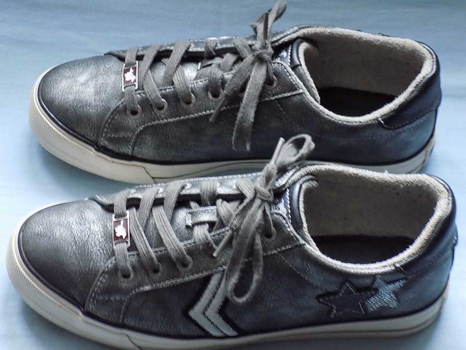 Buty męskie sportowe (tenisówki) MUSTANG-rozmiar 41- stan bardzo dobry