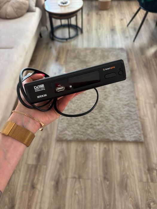 Telewizor wraz z dekoderem