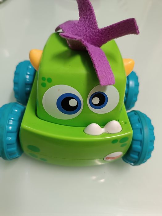 Carro "Monster" de Fisher-Price a partir de 9m