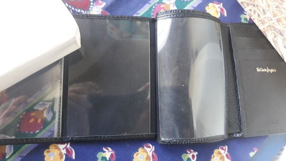 Carteira em Pele Bolero