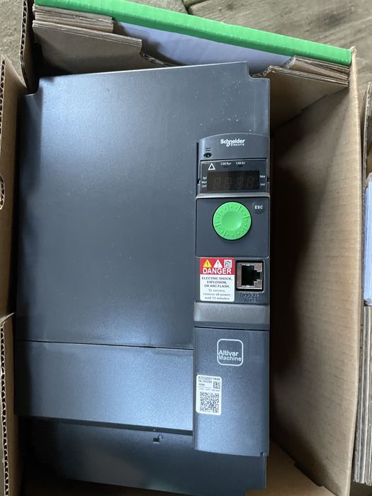 Sprzedam falownik nowy