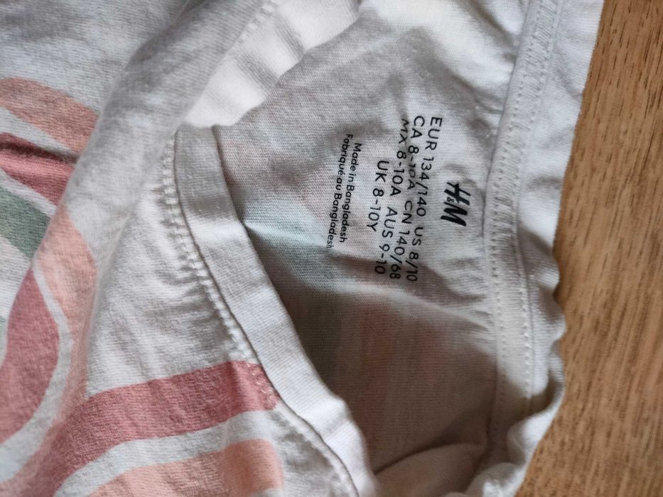 Spodenki , krótkie legginsy H&M + koszulka 134/140 cm