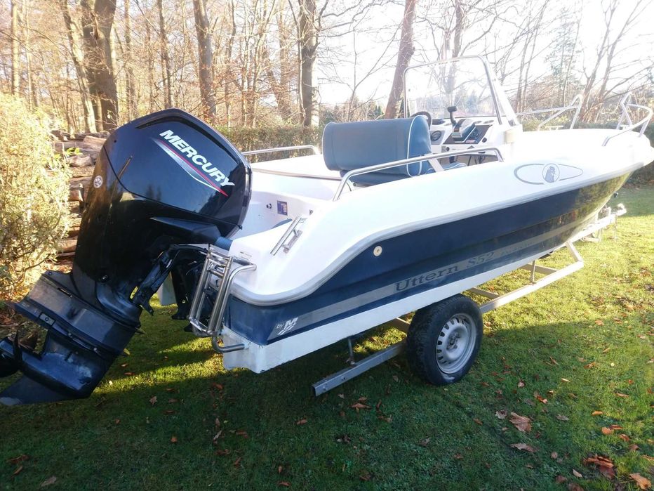 Motorówka  Uttern S52  Mercury 100