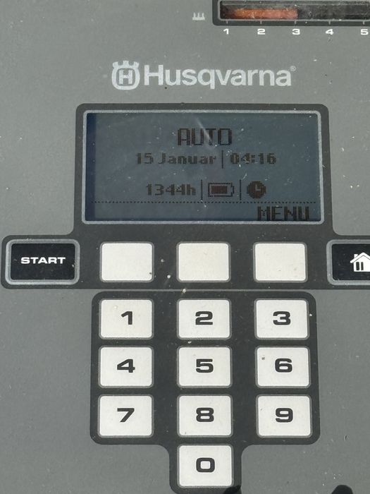 Kosiarka Husqvarna AUTOMOWER 305 kosiła 1344h