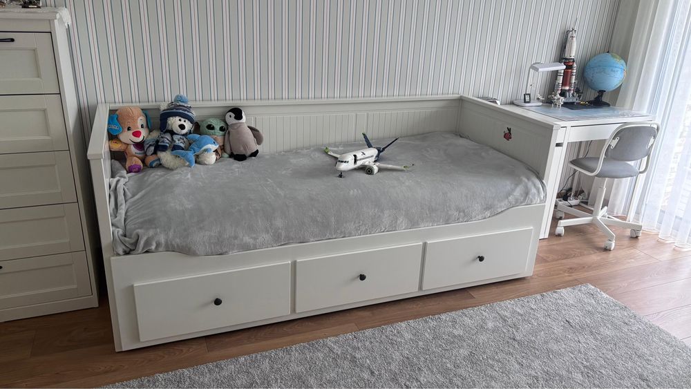 Cama de criança  + colchao novo 100x200  + secretaria