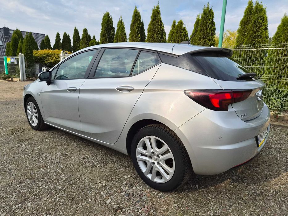 Opel  Astra 1.6 TDCI