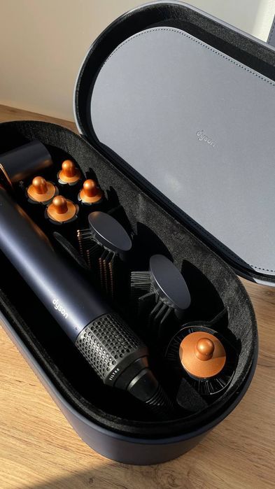стайлер Dyson HS01 blue limited edition