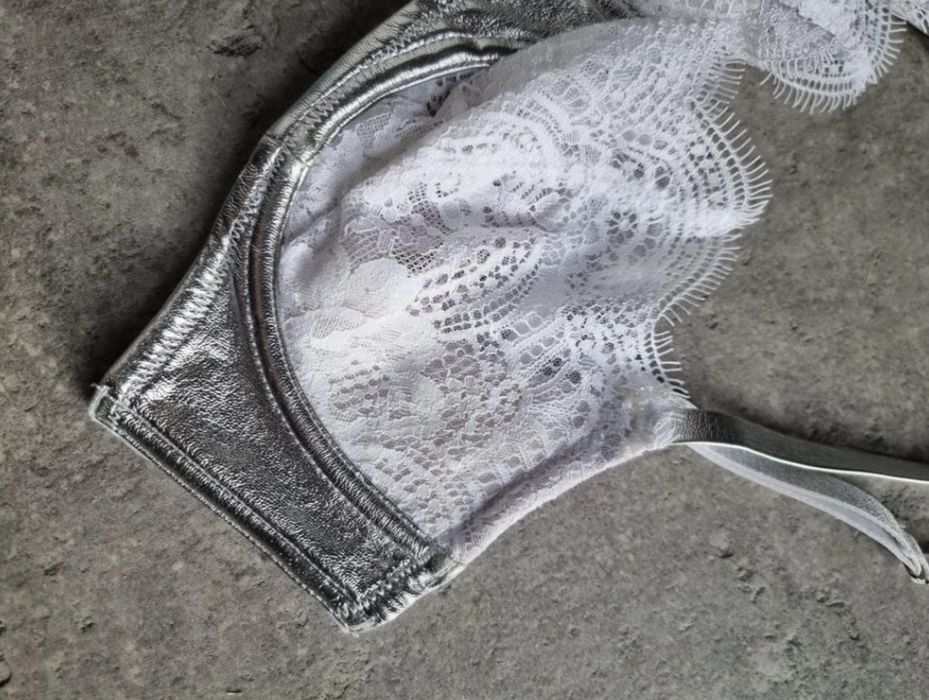 Biustonosz Victoria Secret 75C