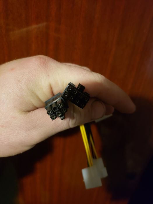 Продам переходник питания  через молекс 6 пин