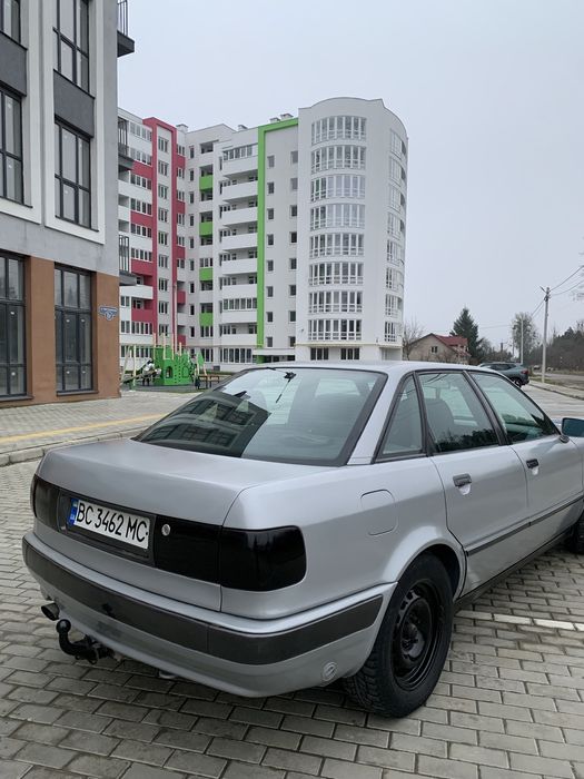 Ауді 80 b4 1993.