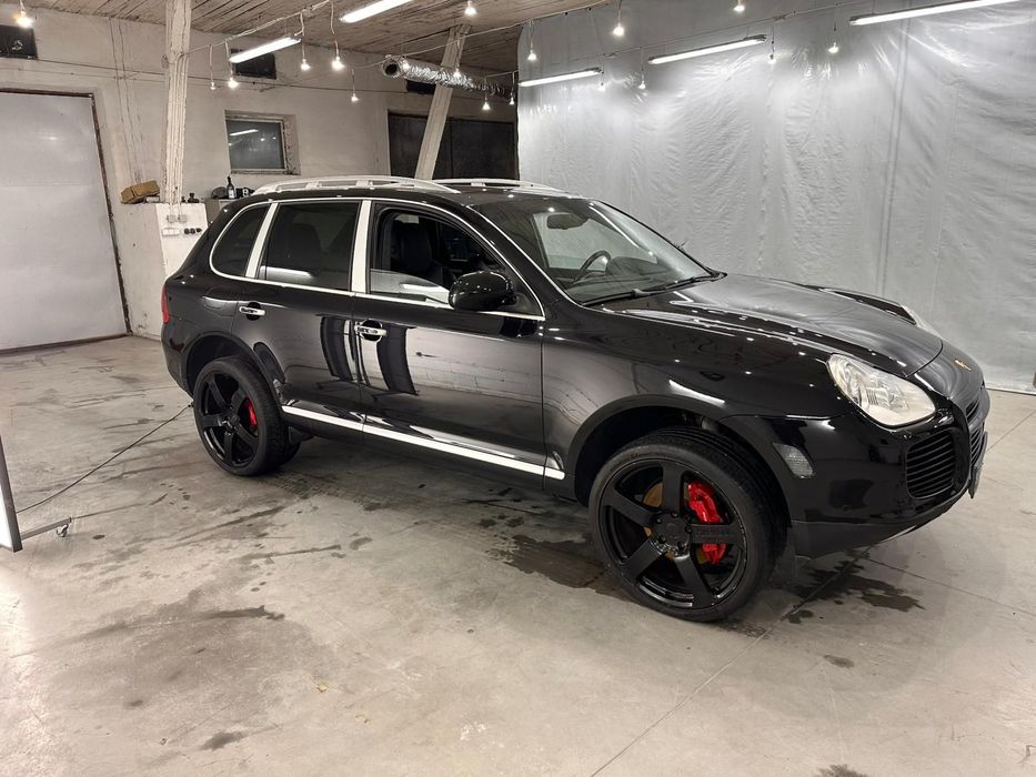 Porsche Cayenne Porsche Cayenne Turbo